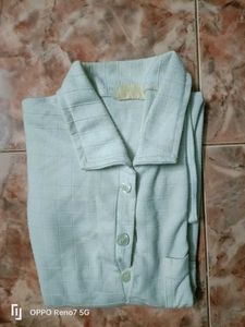 Casual White Shirt Used But In Good Condition