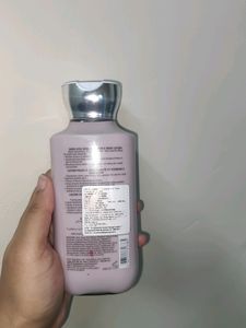 Bath And Body Works Dark Kiss