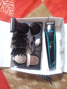 Nova Men's Grooming Kit
