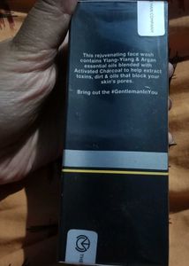 SEALED BRAND NEW FACE WASH THE MAN COMPANY