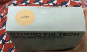 Mac Studio Fix Tech Powder Foundation