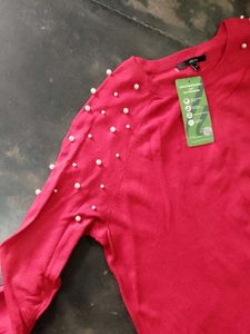Red Sami Winter Top With Pearl Design