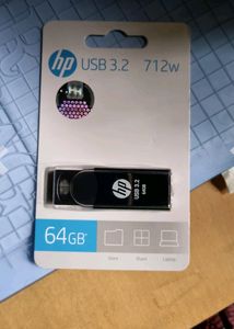 HP 712w 64GB USB 3.2 Flash Drive- Black
