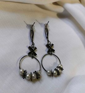 Pearl Drop Earrings