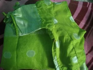 Parrot Green Saree With Readymade Blouse.