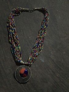 Chain neckles