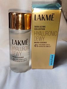 Lakme Hyaluronic Dewy Micro-Essence