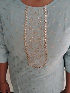 Avaasa Kurti
