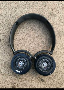 Akg Y500 premium headphones