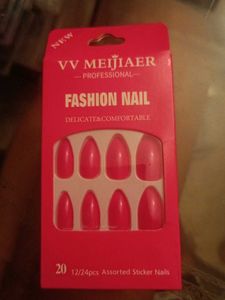 press on nails