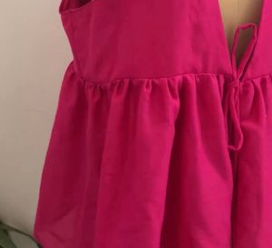 Hot Pink Ruffle Sleeve Tops🌸🩷
