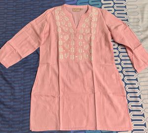 Embroidered Pink Kurta