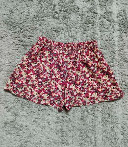 Floral Short