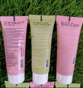 Dot &amp; Key Face Wash