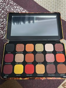Makeup Revolution Flawless Fire Palette
