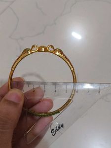 Elegant Bangle Set