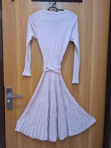 Elegant Pink Knit Dress