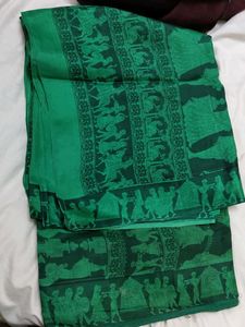 Green Plain Saree With VERY BEAUTIFUL PALLU