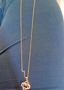 Elegant Gold Necklace