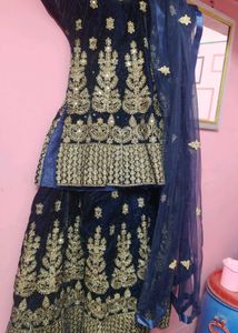 LENGHA WITH A LINE TOP