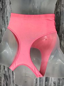 pink 🩷 sports bra🧡