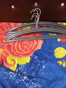 6 Pcs Clothes HAngle Combo