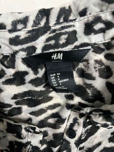 Leopard Print Sleeveless Top