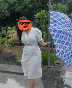 Elegant White Dress (Belt Not Available)