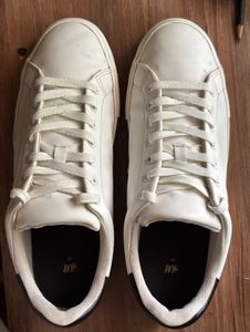 H&amp;M White Casual Sneakers