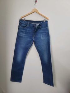 Levis Men 513 Regular Fit Jeans