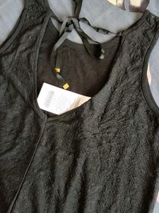 New Black Sleeveless Top