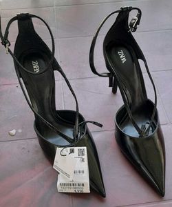 Zara Heel