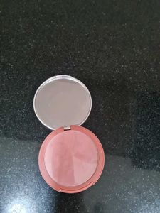 Kay Beauty Blusher