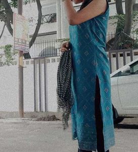 Straight Printed Blue Kurtaa