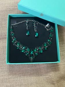 MOLIE - Necklace earing set