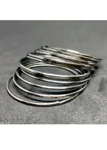 Silver Tone Bangle Set