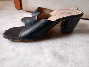Black Sandal