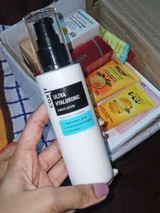 Korean Brand COXIR Ultra Hyaluronic Emulsion🎀
