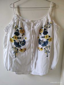 ✨ WHITE EMBROIDERED TOP ✨