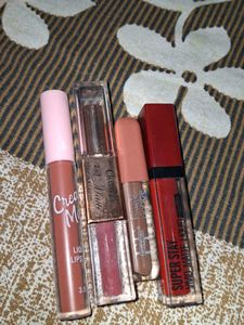 Pack Of 4 Lipstick