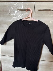 Black Ribbed TShirt by Max | Size S