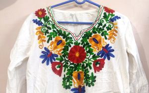 Short Chikankari Kurti
