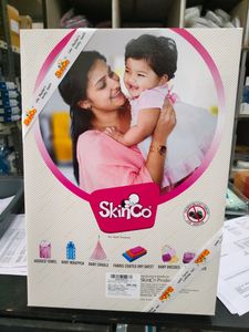 Baby GIF set 8 Item in the box