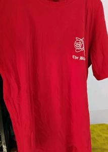 RED OVERSIZED TSHIRT