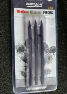 Woodless Charcoal Pencil (Graphite)+Pink Necklace