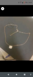 giva silver chain it's been used only few times and it's rosegoldplated