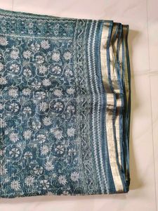 Teal Floral Print Saree✅
