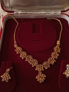 American Dimond Necklace Set