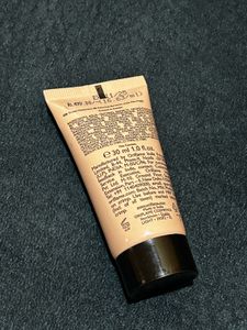 Oriflame OnColour Peach Glow Perfecter Foundation