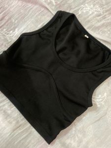 sale !!!black crop top